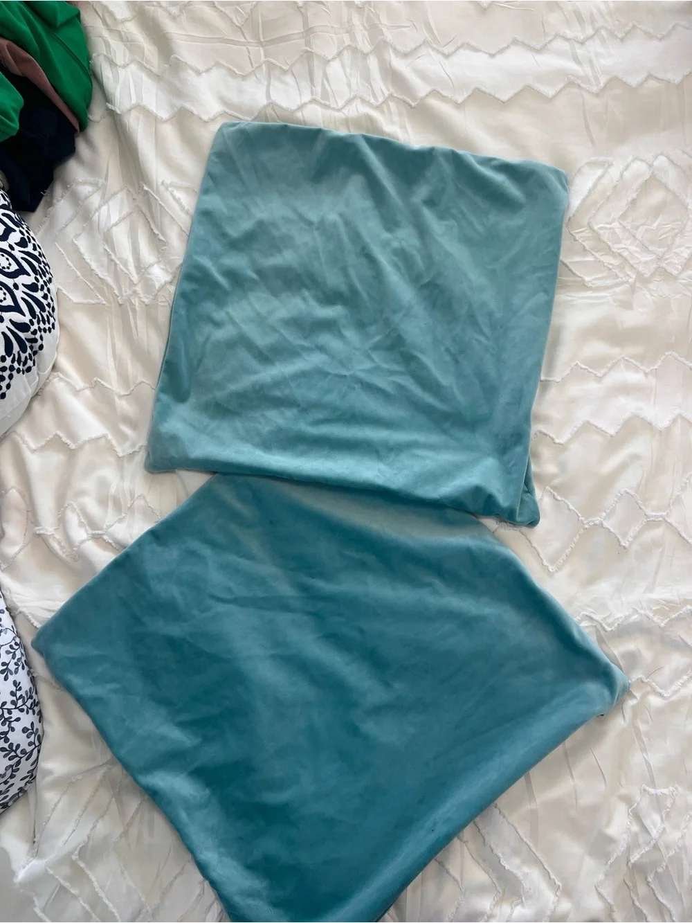 Set of 2 Aqua Blue Velvet Decorative Throw Pillow Covers 18x18 Zip Closure